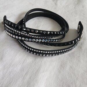 SWAROVSKI SLAKE DOUBLE WRAP BRACELET WITH CRYSTAL ADORNMENT